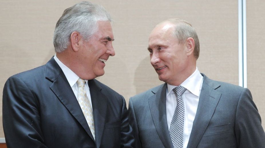 Putin meets Tillerson amid Syria turmoil