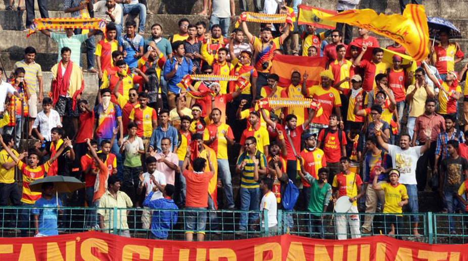 East Bengal coach Mridul Banerjee injured on first day in training!