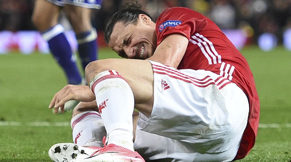 Manchester United striker Zlatan Ibrahimovic suffers serious knee injury
