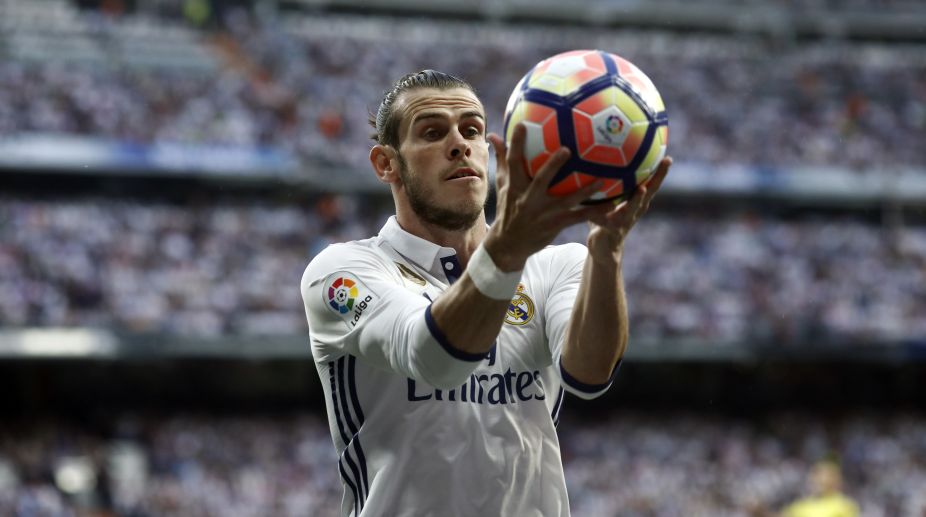 Real Madrid winger Gareth Bale suffers calf injury