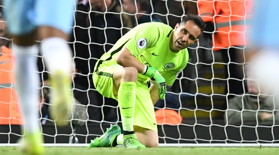 Manchester City keeper Claudio Bravo ruled out for rest of season