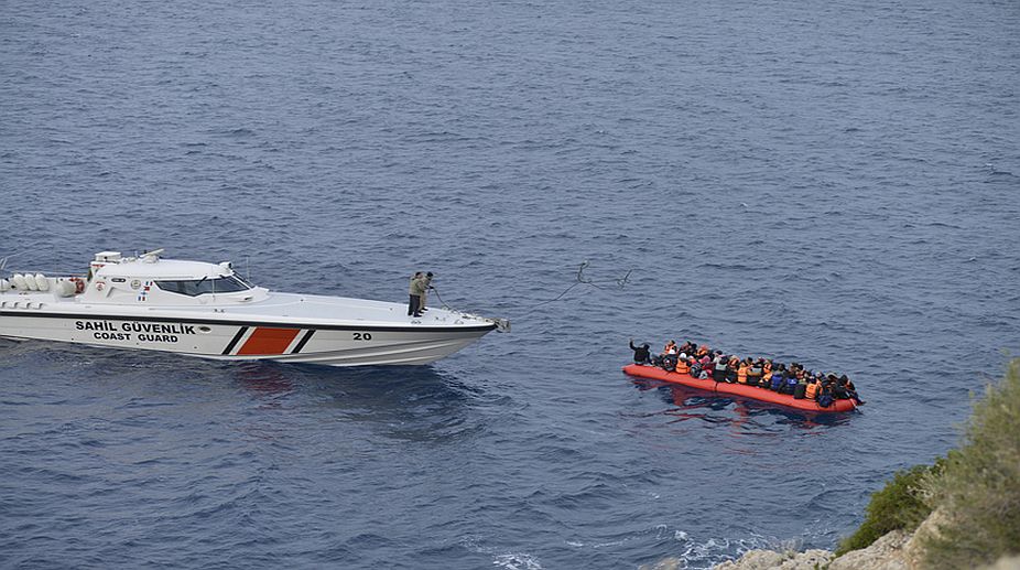 1,600 migrants, toddler’s corpse reach Italy