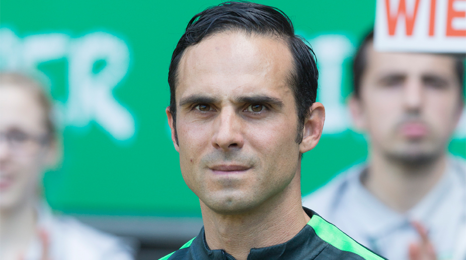 Werder Bremen extend contract with coach Alexander Nouri