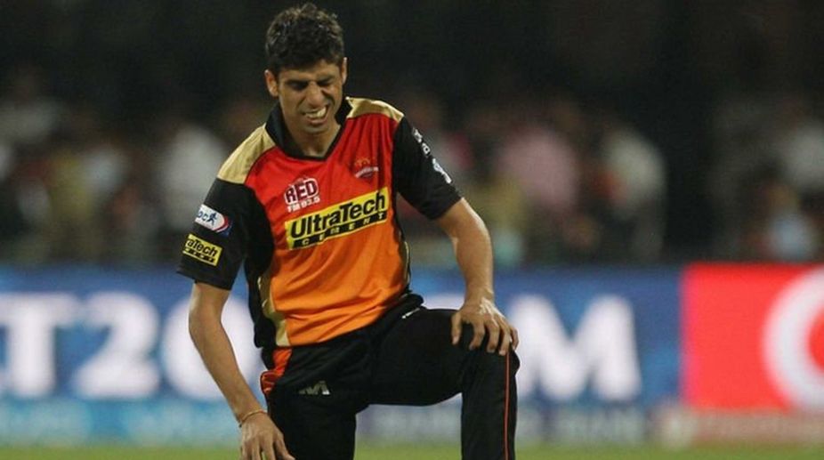 Ashish Nehra ruled out of IPL ahead of playoffs