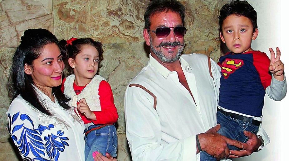 That’s how Sanjay Dutt treated his twins!