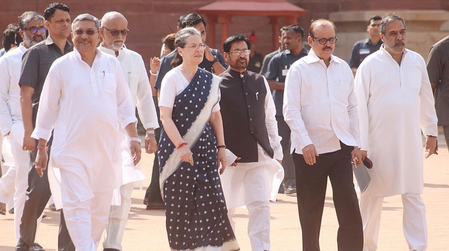 Opposition unites at Sonia’s luncheon meet ahead of Prez election