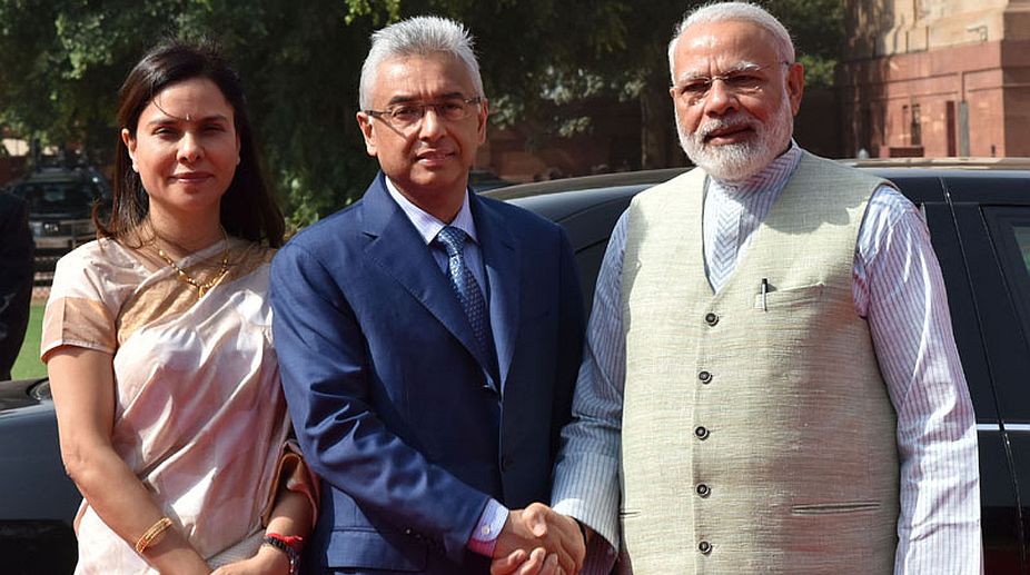 Mauritius PM receives ceremonial welcome at Rashtrapati Bhawan