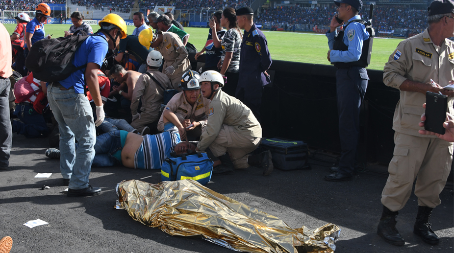Stampede at stadium kills 4 fans, unborn foetus in Honduras