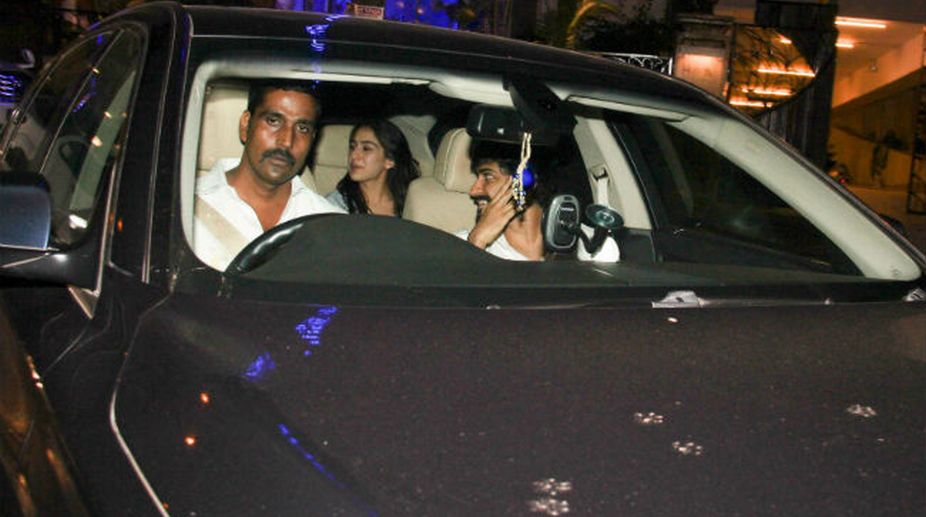 Sara Ali Khan parties with Harshvardhan under Saif’s roof!