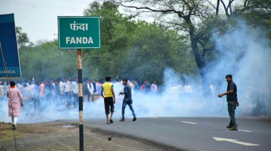 Farmer unrest: Arson, stone-pelting in area near Bhopal