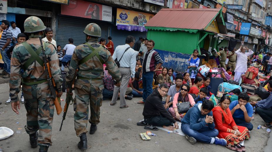 Stray incidents of violence in Darjeeling hills; 6 detained