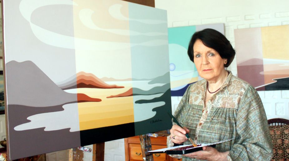 She pours inner peace on canvas