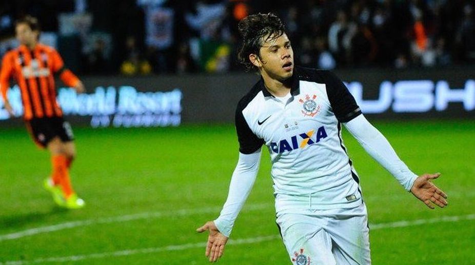 Angel Romero helps Corinthians stay top of Brazil Serie A