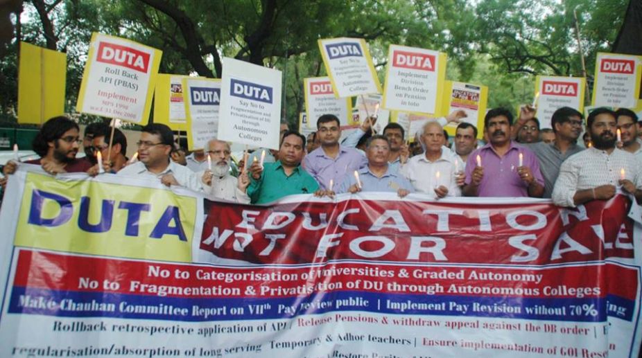DUTA protests UGC move to categorise varsities based on NAAC, NIRF rankings