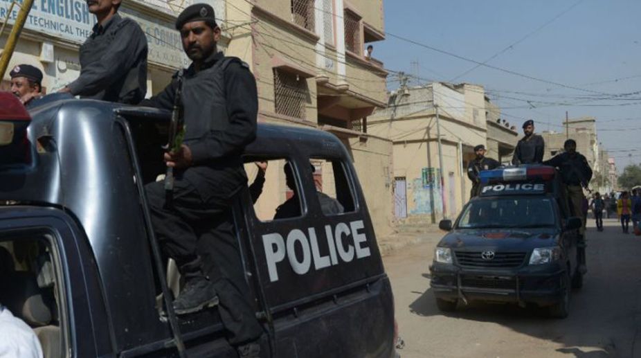 Four dead, 10 injured in Pakistan blast