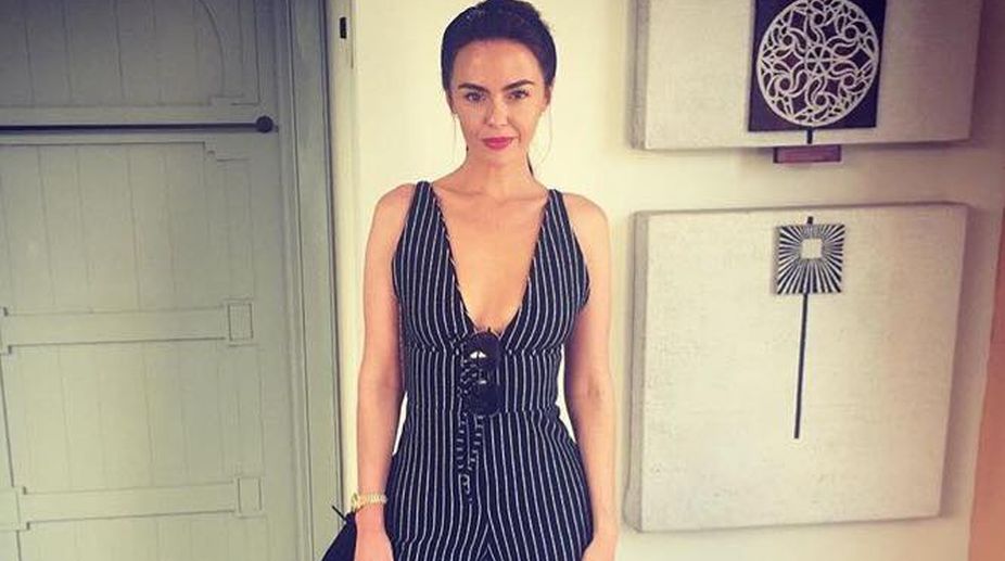Jennifer Metcalfe, Greg Lake welcome baby boy