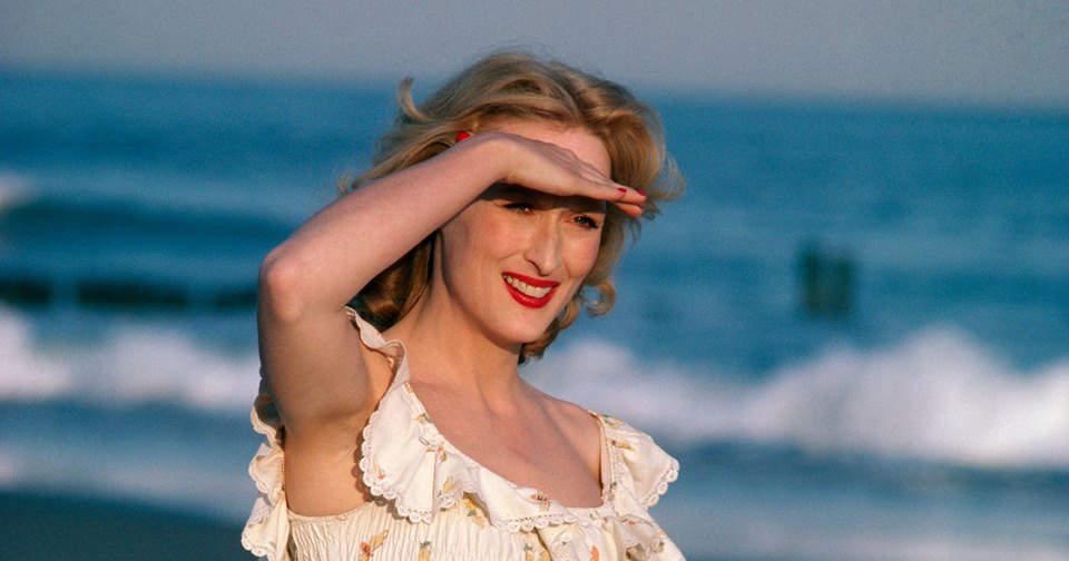 Mamma Mia 2 Trailer Teases Meryl Streeps Characters Death The