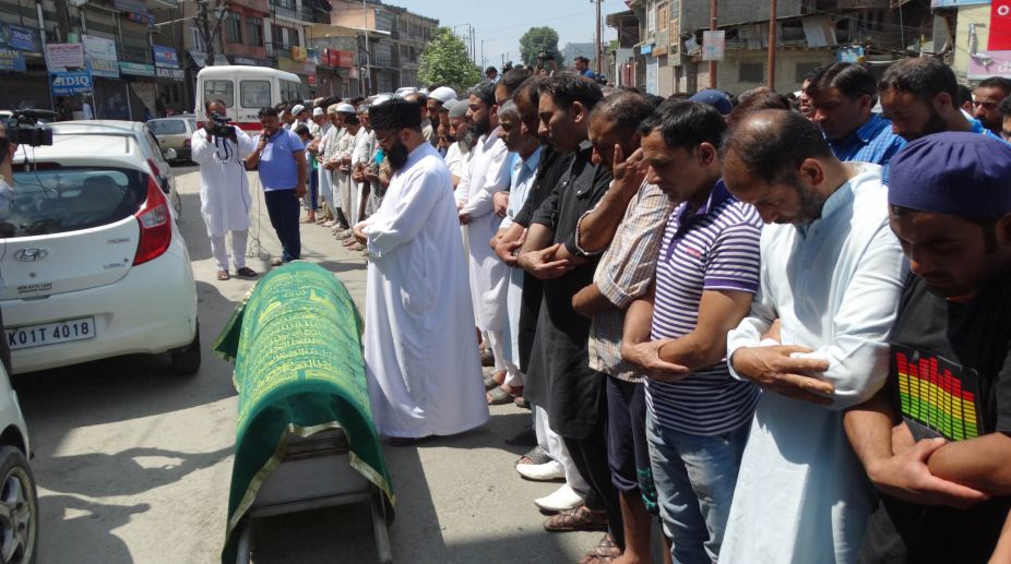 DSP lynched by mob outside Srinagar mosque, colleagues deserted him at crime scene