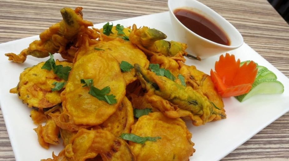 Sizzling mix-veg Pakoras – a delight in the rain