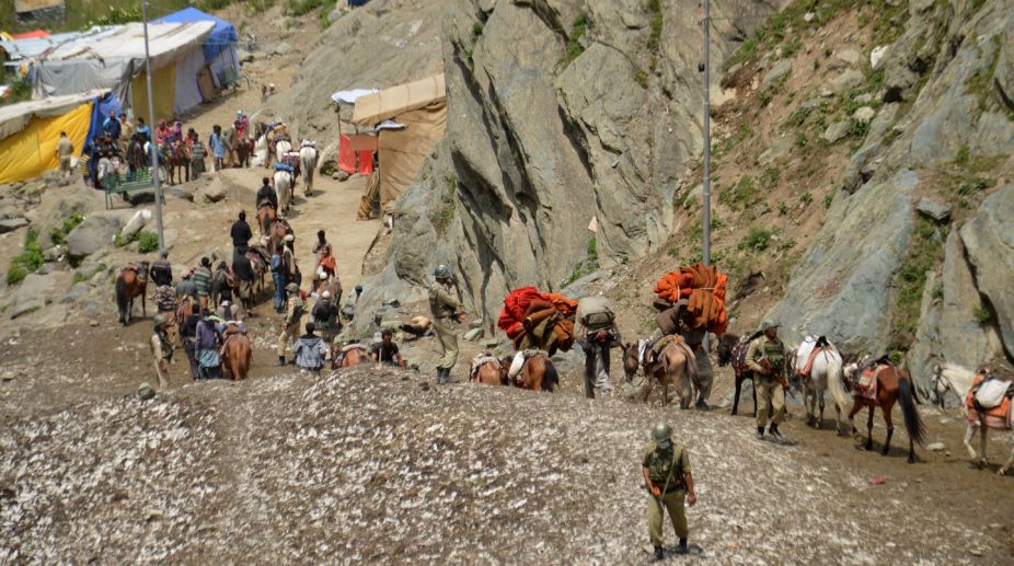 First batch of pilgrims leaves for Amarnath