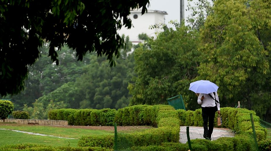 Slight rise in temp in north, heavy rains likely in Delhi