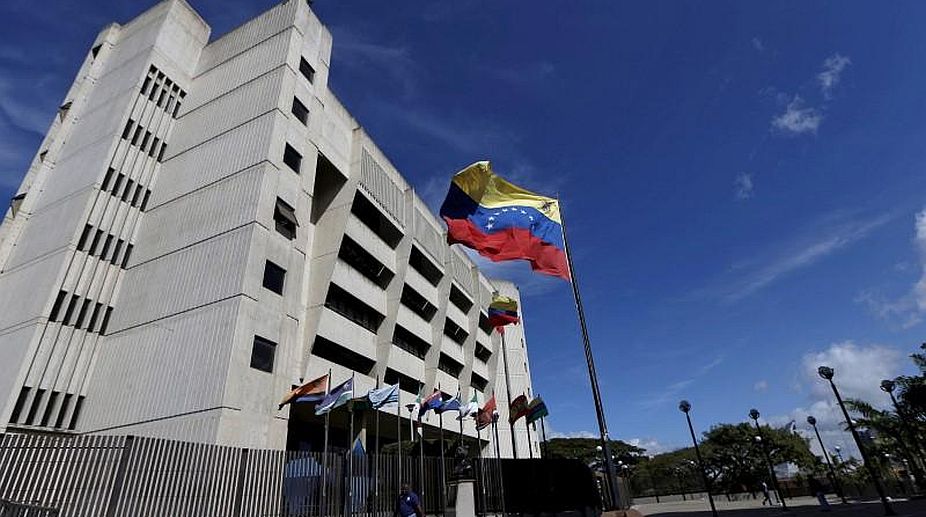 Helicopter attack on Venezuelan SC