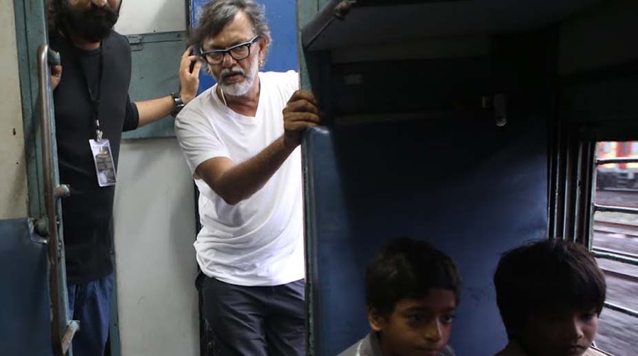 Rakeysh Omprakash Mehra shoots film inside Delhi bound train