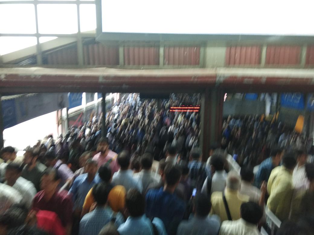 Mumbai Metro notches 300 millionth passenger