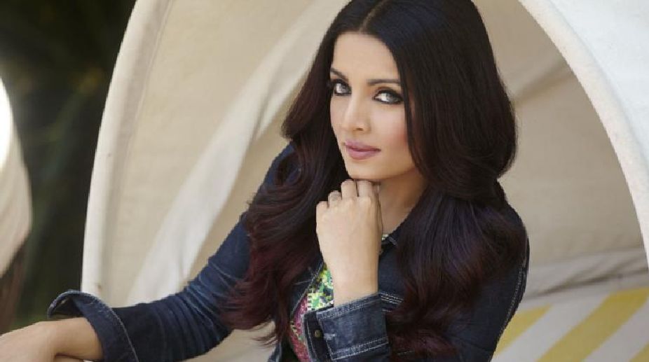 I feel my father is coming back: Celina Jaitley