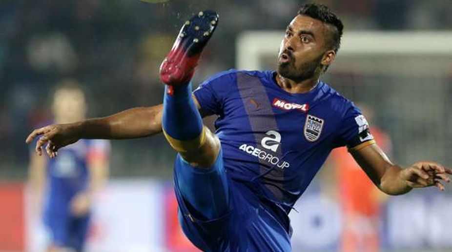 Mumbai City FC retains defensive midfielder Sehnaj Singh