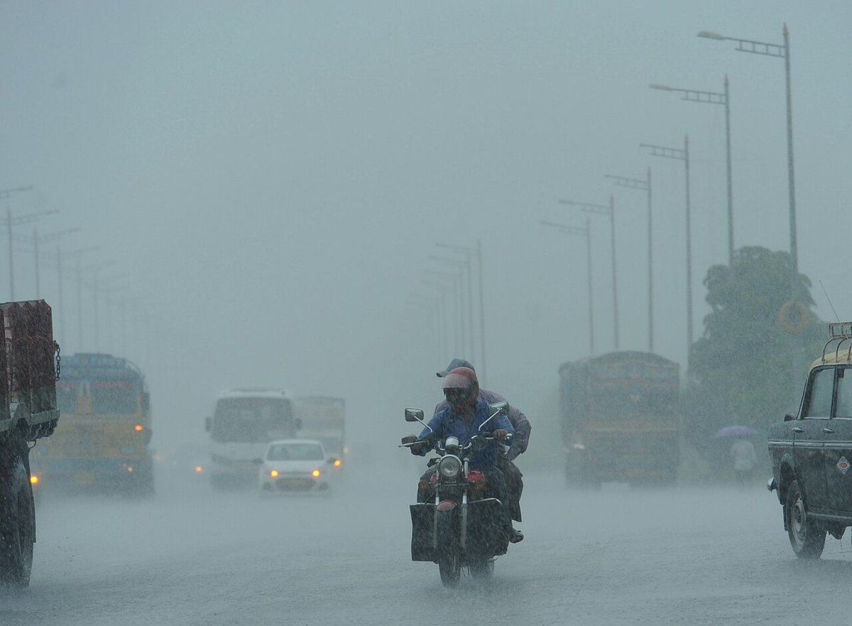 After a brief break, heavy rains lash Mumbai