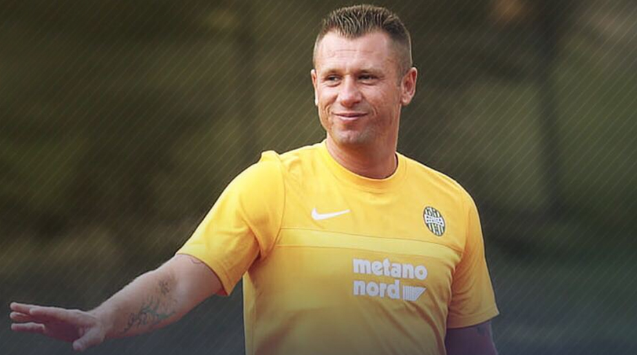 Antonio Cassano says he was on verge of retirement, but will play for Verona
