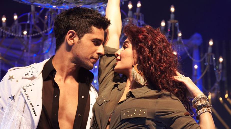 Sidharth, Jacqueline’s new song hits chords of retro era