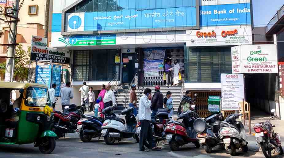 SBI cuts saving account rate by 0.5% on balance upto Rs.1 cr