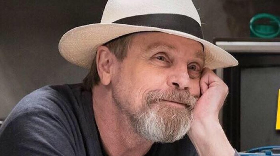 Recasting Carrie Fisher would be tough: Mark Hamill