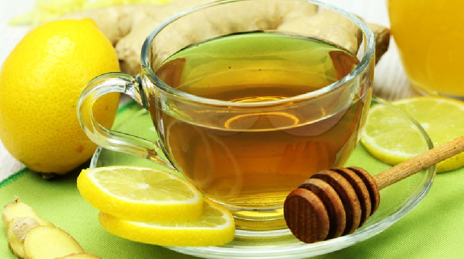 13 benefits of drinking honey-lemon drink
