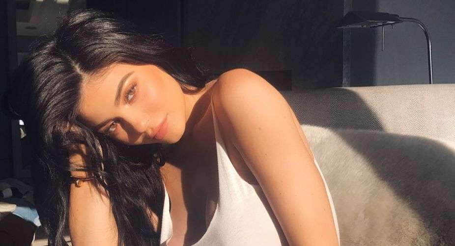 Kylie Jenner’s cosmetic line mints $420 mn in 18 months