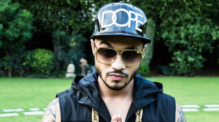 Raftaar collaborates with Shawn Mims, DJ BlackOut