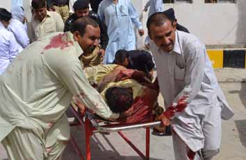 Pak suicide attack kills 38, over 50 hurt