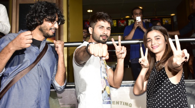 Shahid, Alia win Best Actors at IIFA 2017 for ‘Udta Punjab’