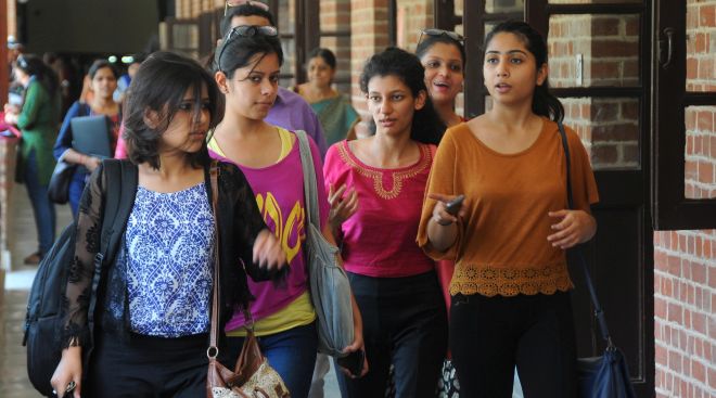 Panel recommends reservation for girl students in IITs