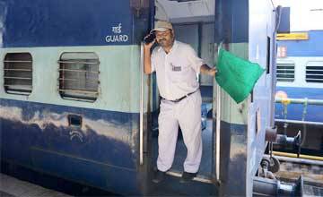 Govt announces 78 days bonus for railway employees