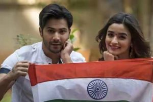 B-Town celebrities wish Happy Independence Day