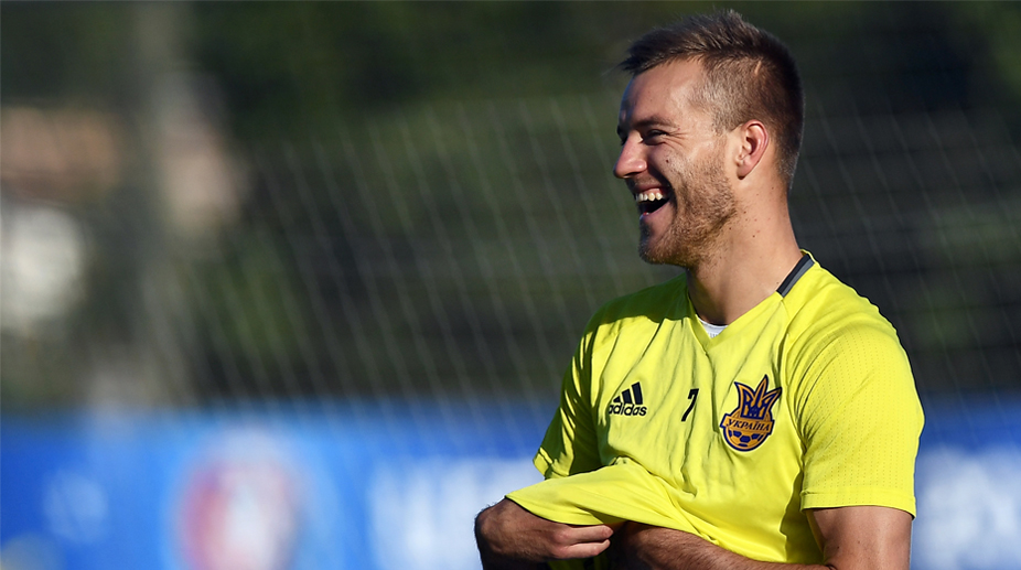 Borussia Dortmund sign Dynamo Kiev striker Andriy Yarmolenko