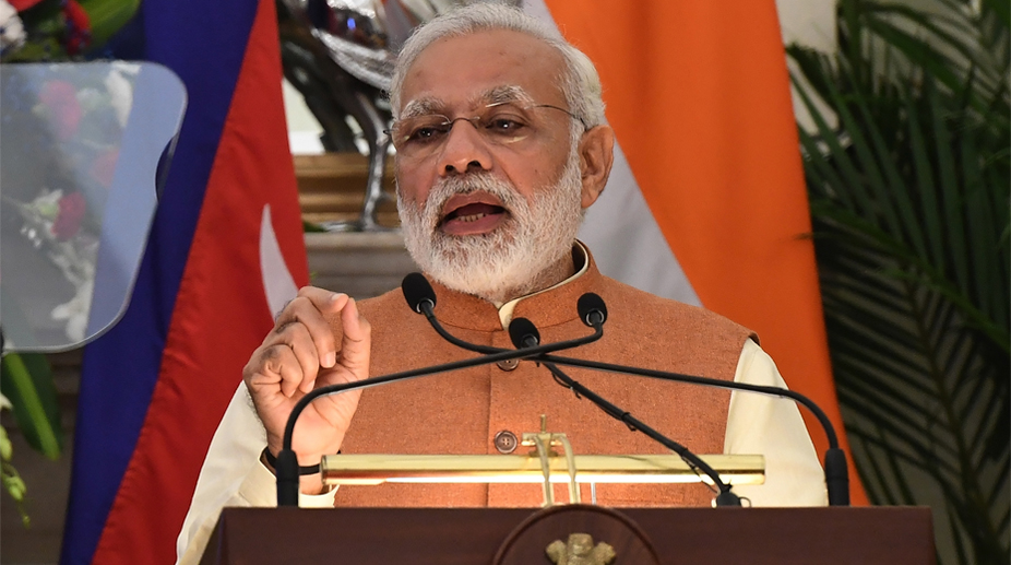 Modi asks senior officers to work towards creating a New India