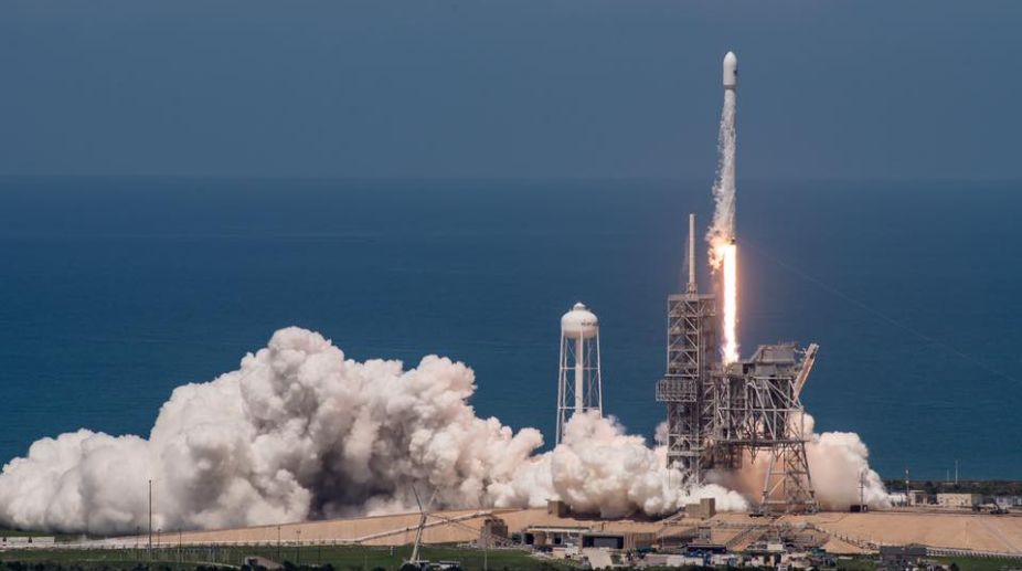 SpaceX launches cargo to space station