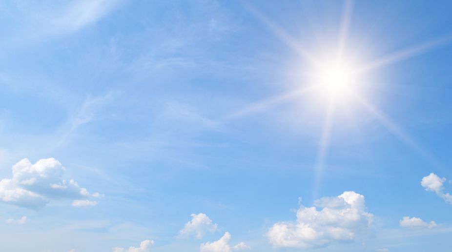 Sunny Wednesday in Delhi