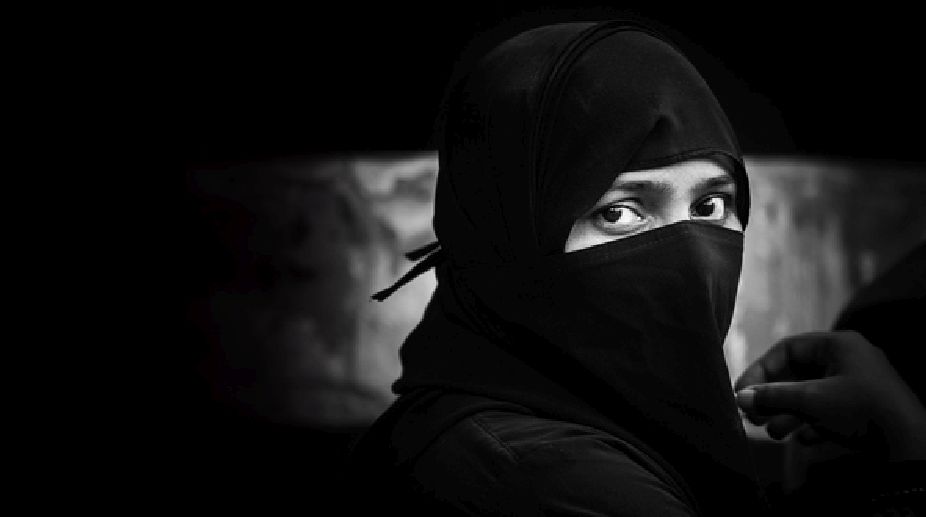 Muslim woman wins $85k lawsuit after police remove her hijab