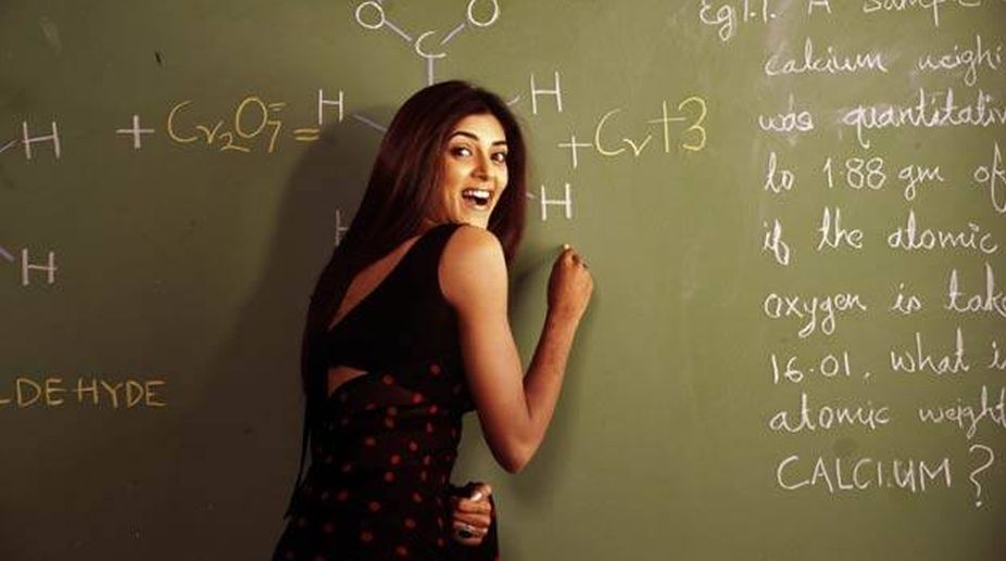Video of Sushmita Sen dancing with college students goes viral