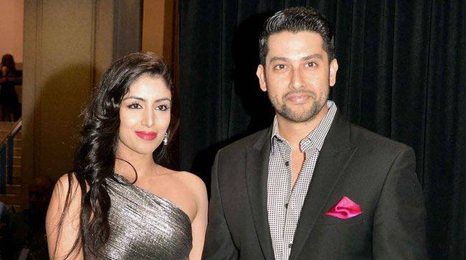 Aftab renews wedding vows in Sri Lanka